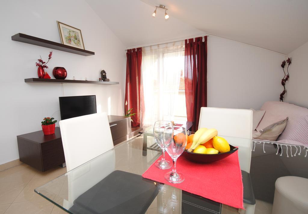 Apartment Tin Kaštela Esterno foto